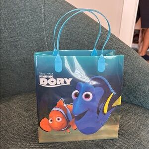 Finding Dory Plastic Reusable Gift Bags (Qty: 7)